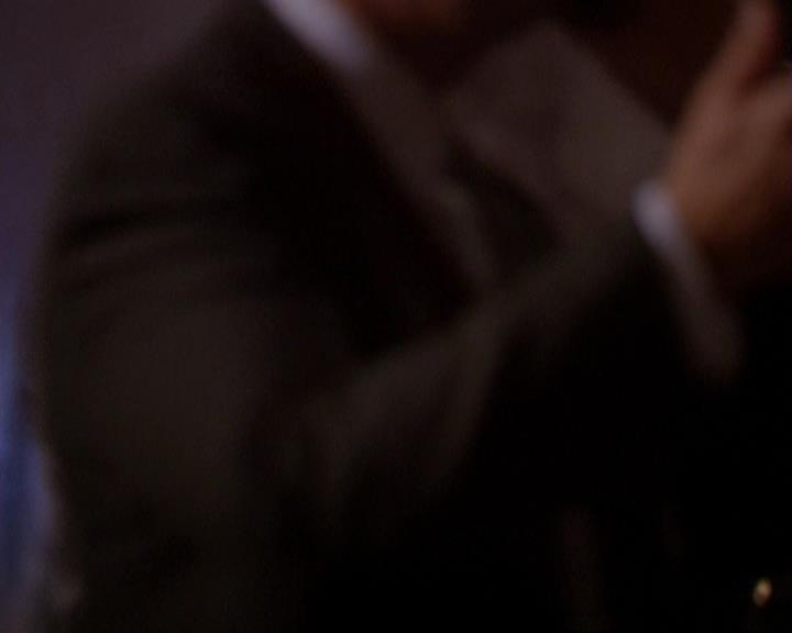 Charmed-Online_dot_net-3x01TheHoneymoonsOver0459.jpg
