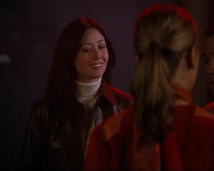 Charmed-Online_dot_net-3x01TheHoneymoonsOver0469.jpg Charmed-Online_dot_net-3x01TheHoneymoonsOver0469.jpg