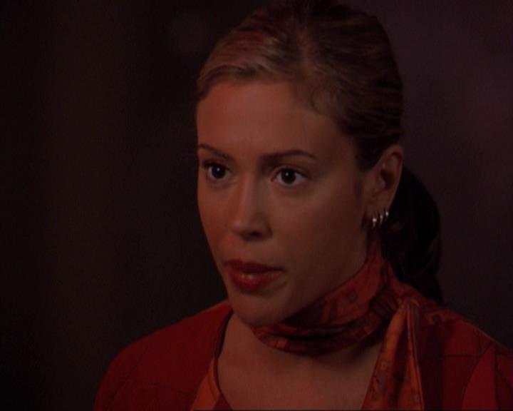 Charmed-Online_dot_net-3x01TheHoneymoonsOver0487.jpg Charmed-Online_dot_net-3x01TheHoneymoonsOver0487.jpg