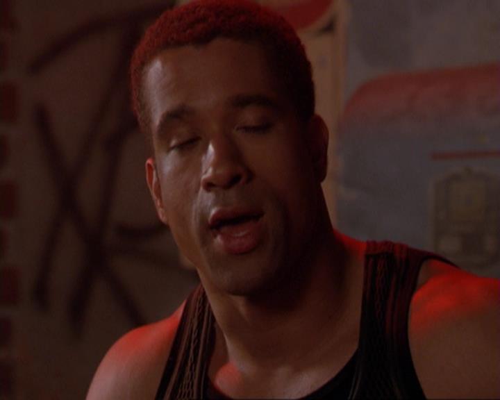 Charmed-Online_dot_net-3x01TheHoneymoonsOver0499.jpg Charmed-Online_dot_net-3x01TheHoneymoonsOver0499.jpg