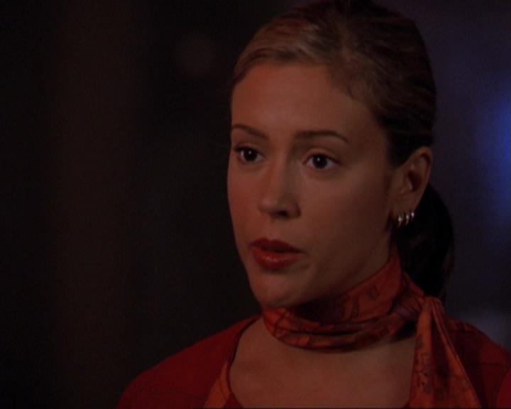 Charmed-Online_dot_net-3x01TheHoneymoonsOver0517.jpg Charmed-Online_dot_net-3x01TheHoneymoonsOver0517.jpg