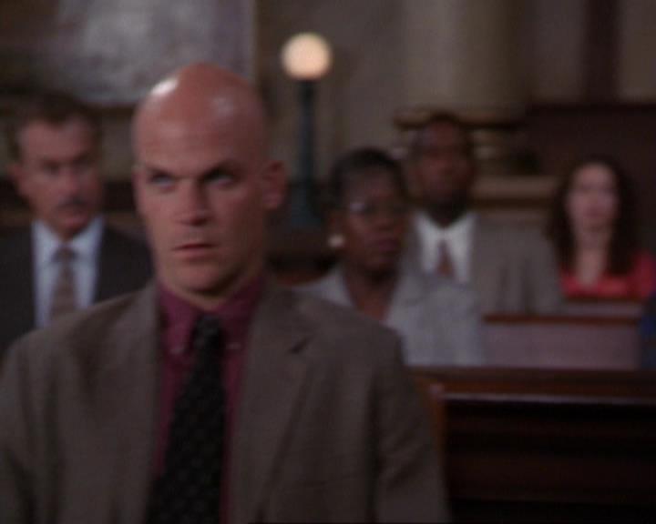 Charmed-Online_dot_net-3x01TheHoneymoonsOver0601.jpg