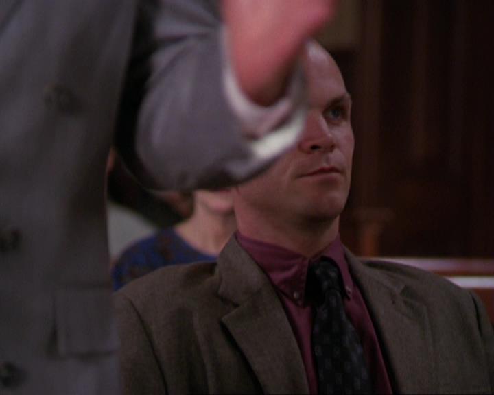 Charmed-Online_dot_net-3x01TheHoneymoonsOver0644.jpg