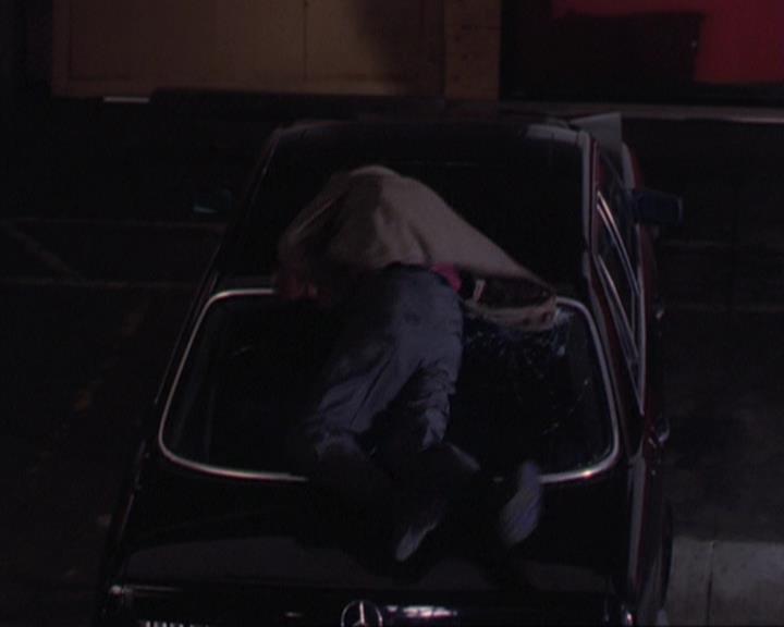 Charmed-Online_dot_net-3x01TheHoneymoonsOver1348.jpg