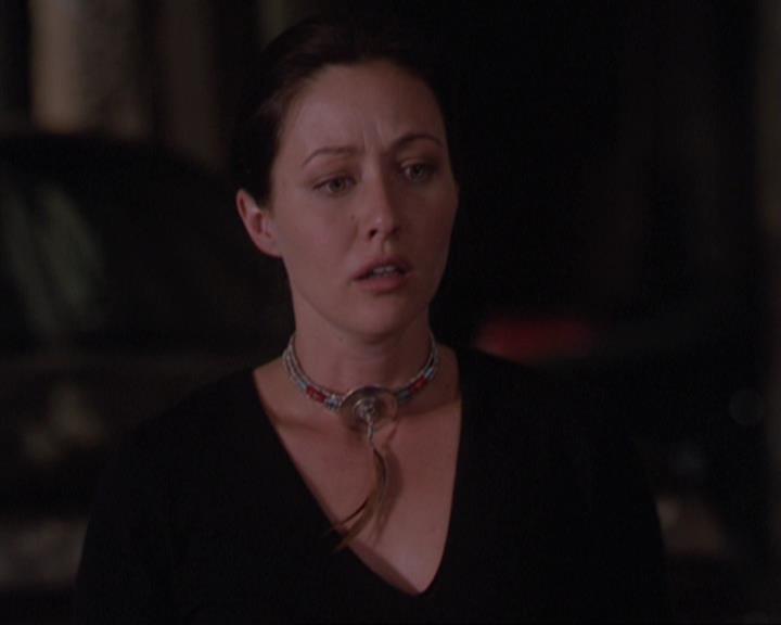 Charmed-Online_dot_net-3x01TheHoneymoonsOver1351.jpg