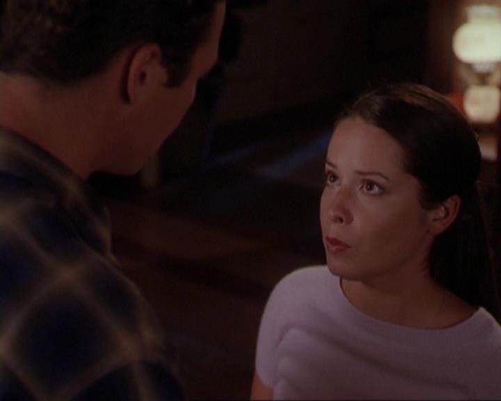 Charmed-Online_dot_net-3x01TheHoneymoonsOver1494.jpg