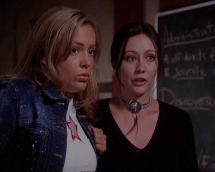 Charmed-Online_dot_net-3x01TheHoneymoonsOver2008.jpg