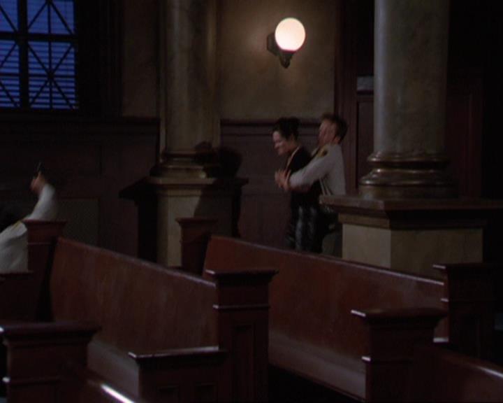 Charmed-Online_dot_net-3x01TheHoneymoonsOver2033.jpg