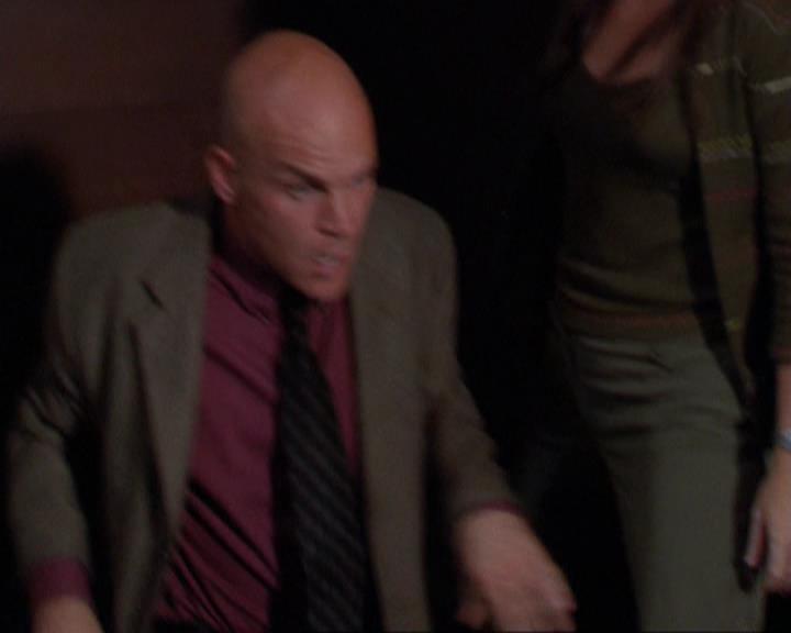 Charmed-Online_dot_net-3x01TheHoneymoonsOver2065.jpg
