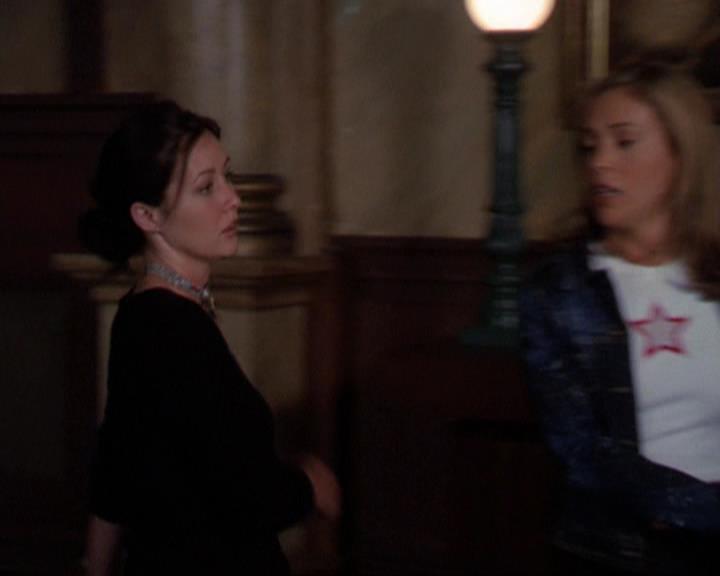 Charmed-Online_dot_net-3x01TheHoneymoonsOver2074.jpg