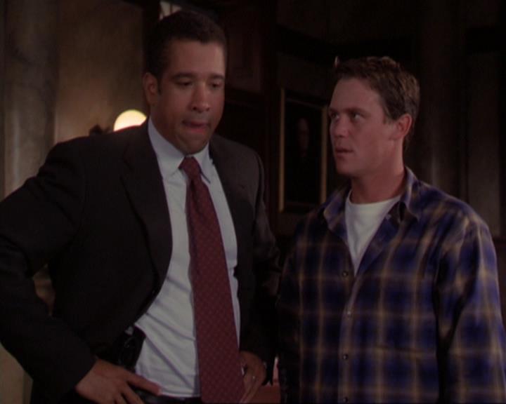 Charmed-Online_dot_net-3x01TheHoneymoonsOver2175.jpg