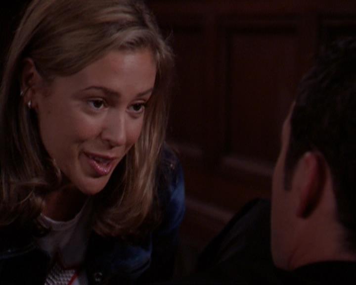 Charmed-Online_dot_net-3x01TheHoneymoonsOver2182.jpg