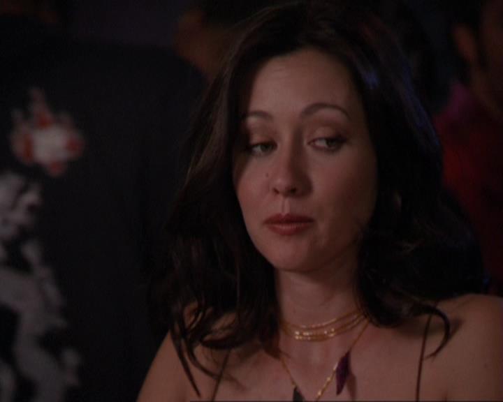 Charmed-Online_dot_net-3x01TheHoneymoonsOver2246.jpg