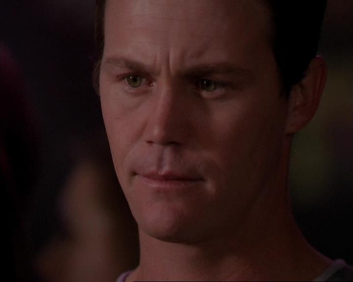 Charmed-Online_dot_net-3x01TheHoneymoonsOver2317.jpg