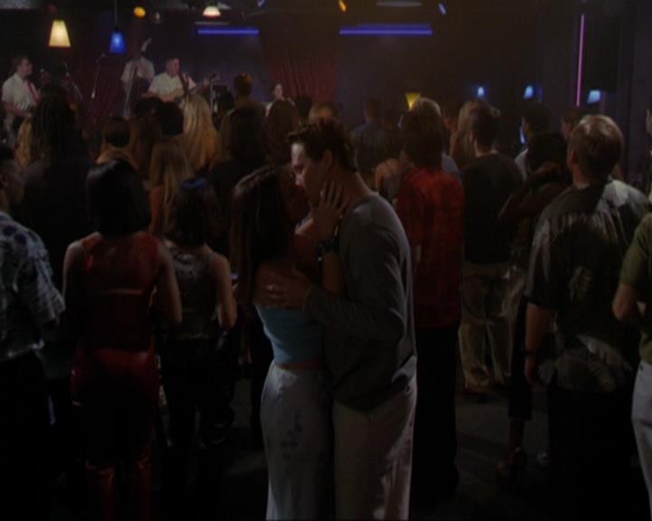 Charmed-Online_dot_net-3x01TheHoneymoonsOver2342.jpg Charmed-Online_dot_net-3x01TheHoneymoonsOver2342.jpg