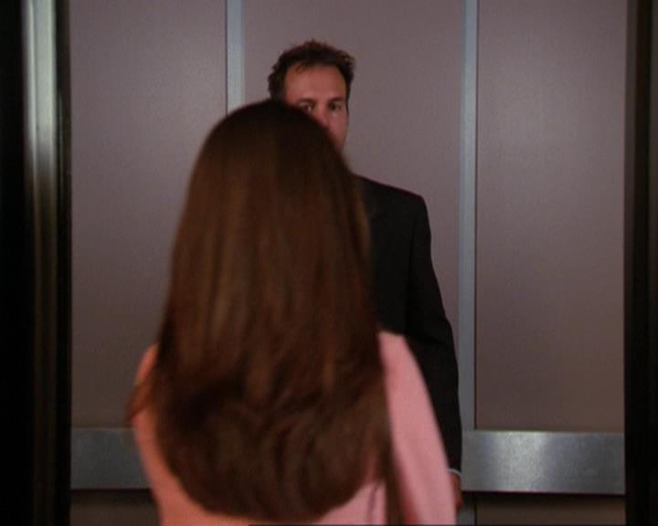 Charmed-Online_dot_net-3x02MagicHour0032.jpg