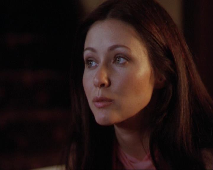 Charmed-Online_dot_net-3x02MagicHour0211.jpg
