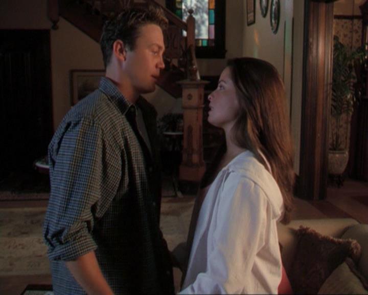 Charmed-Online_dot_net-3x02MagicHour0235.jpg