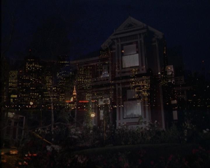 Charmed-Online_dot_net-3x02MagicHour0288.jpg Charmed-Online_dot_net-3x02MagicHour0288.jpg