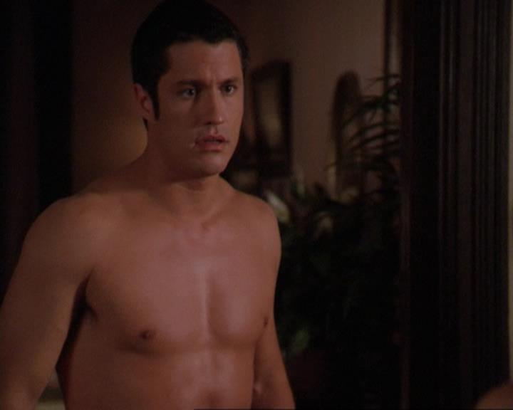Charmed-Online_dot_net-3x02MagicHour0297.jpg