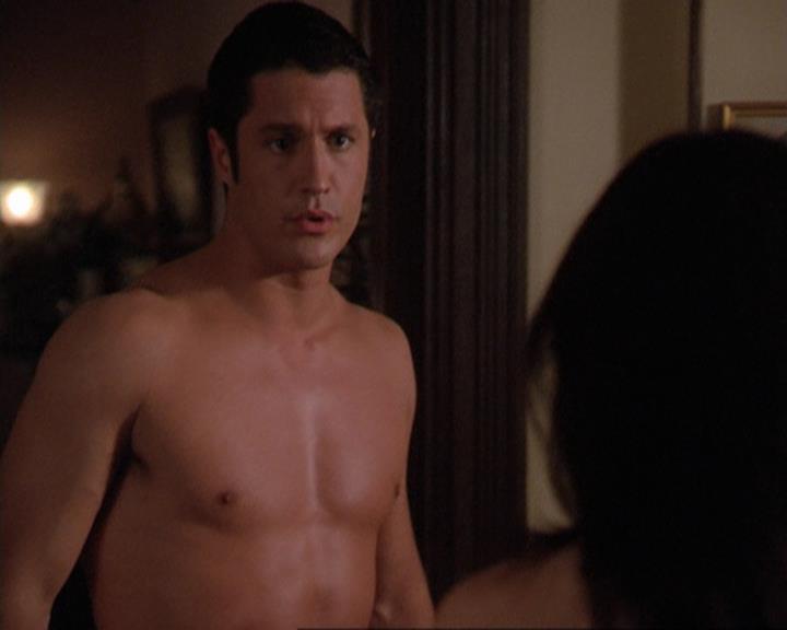Charmed-Online_dot_net-3x02MagicHour0298.jpg Charmed-Online_dot_net-3x02MagicHour0298.jpg