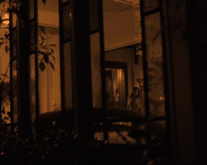 Charmed-Online_dot_net-3x02MagicHour0325.jpg