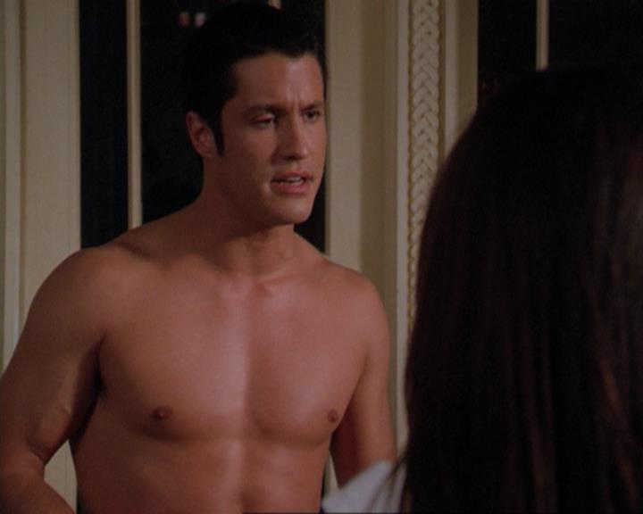Charmed-Online_dot_net-3x02MagicHour0336.jpg