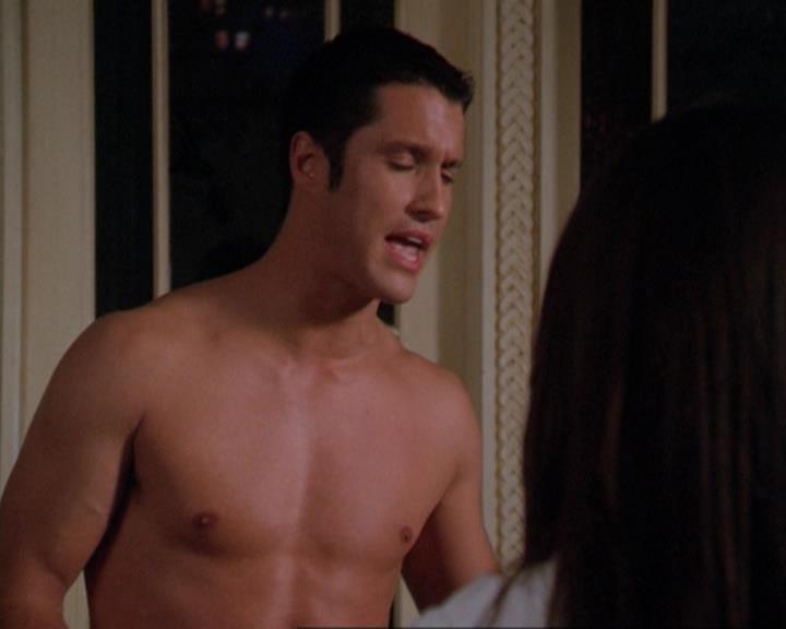 Charmed-Online_dot_net-3x02MagicHour0355.jpg Charmed-Online_dot_net-3x02MagicHour0355.jpg