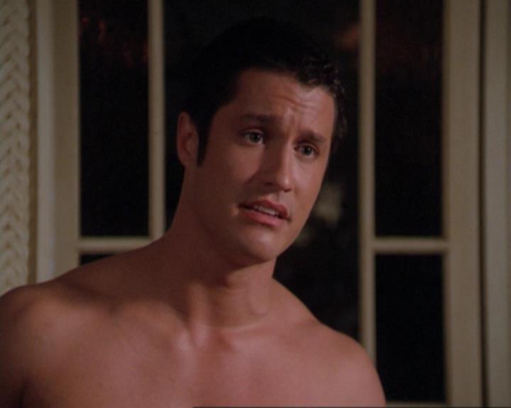 Charmed-Online_dot_net-3x02MagicHour0362.jpg Charmed-Online_dot_net-3x02MagicHour0362.jpg