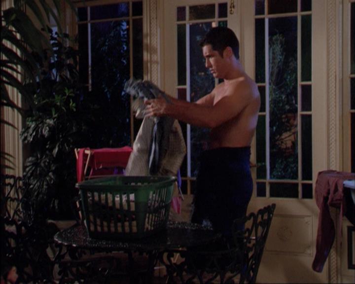 Charmed-Online_dot_net-3x02MagicHour0387.jpg
