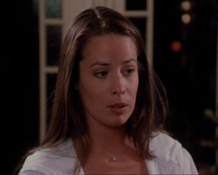 Charmed-Online_dot_net-3x02MagicHour0401.jpg Charmed-Online_dot_net-3x02MagicHour0401.jpg
