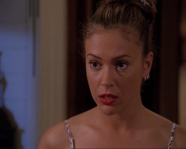 Charmed-Online_dot_net-3x02MagicHour0403.jpg Charmed-Online_dot_net-3x02MagicHour0403.jpg