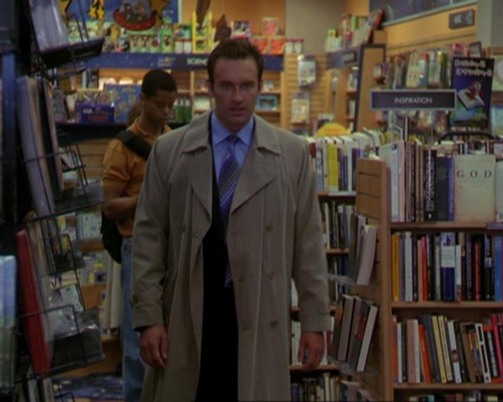 Charmed-Online_dot_net-3x02MagicHour0457.jpg Charmed-Online_dot_net-3x02MagicHour0457.jpg