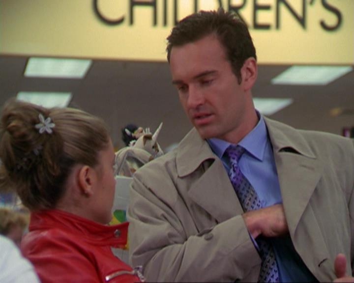 Charmed-Online_dot_net-3x02MagicHour0525.jpg