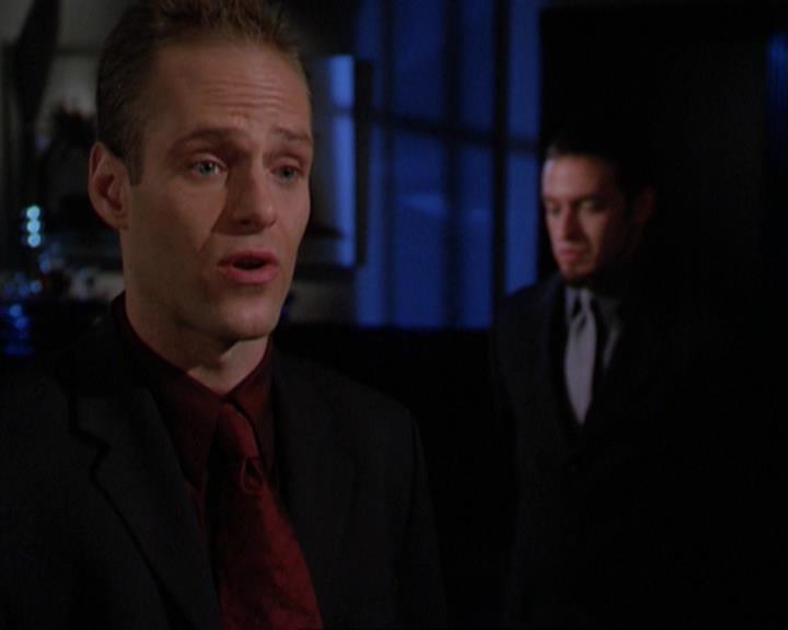 Charmed-Online_dot_net-3x02MagicHour0611.jpg