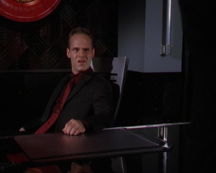 Charmed-Online_dot_net-3x02MagicHour0615.jpg