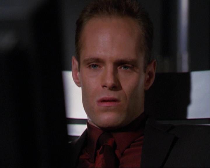 Charmed-Online_dot_net-3x02MagicHour0618.jpg
