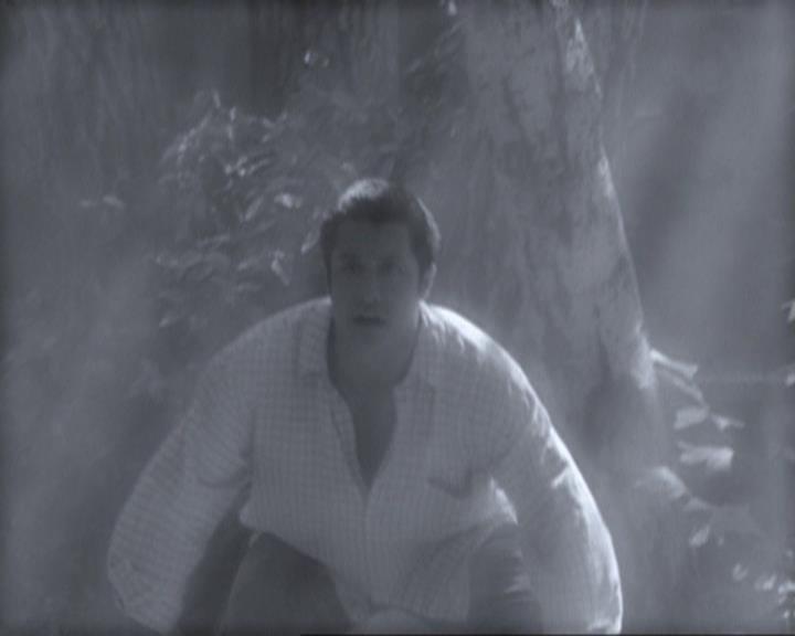 Charmed-Online_dot_net-3x02MagicHour0846.jpg