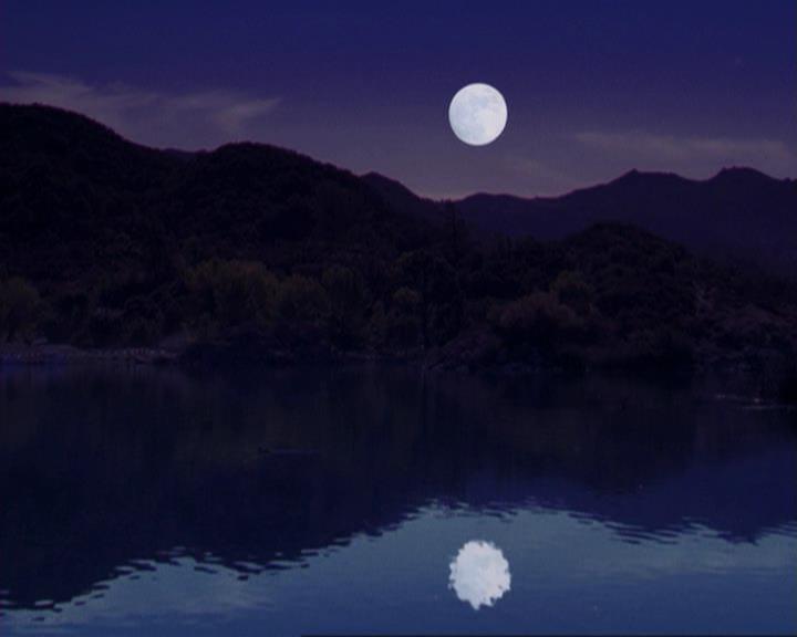 Charmed-Online_dot_net-3x02MagicHour0857.jpg