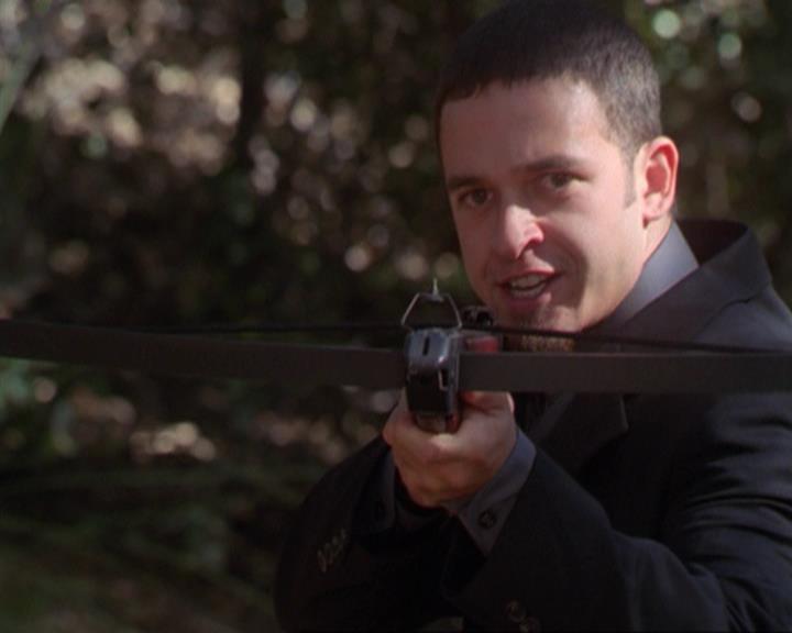 Charmed-Online_dot_net-3x02MagicHour1028.jpg