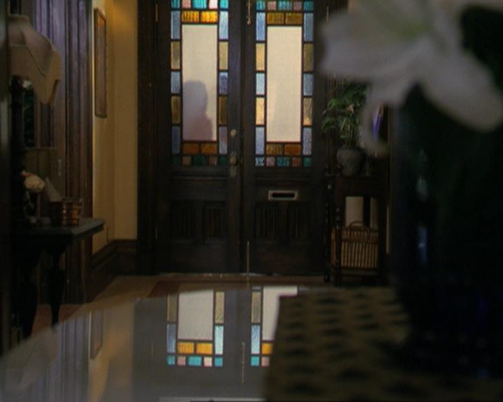 Charmed-Online_dot_net-3x02MagicHour1041.jpg