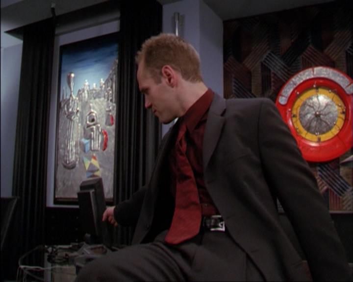 Charmed-Online_dot_net-3x02MagicHour1273.jpg