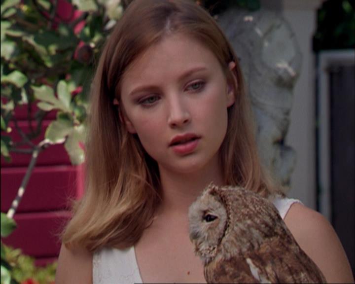 Charmed-Online_dot_net-3x02MagicHour1298.jpg