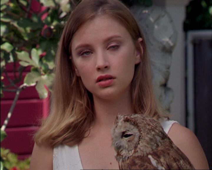 Charmed-Online_dot_net-3x02MagicHour1312.jpg
