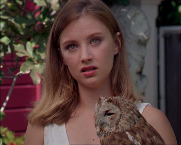 Charmed-Online_dot_net-3x02MagicHour1313.jpg
