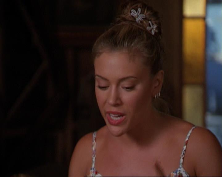 Charmed-Online_dot_net-3x02MagicHour1379.jpg