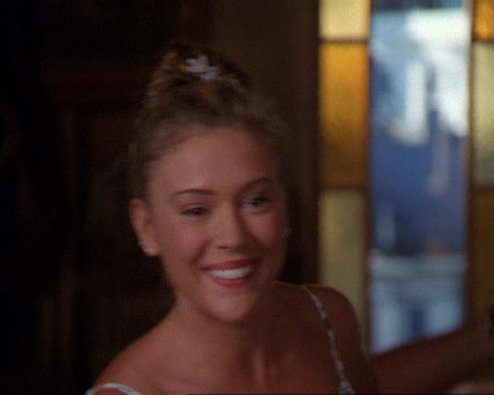 Charmed-Online_dot_net-3x02MagicHour1390.jpg