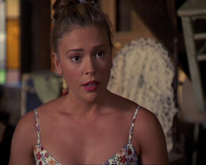 Charmed-Online_dot_net-3x02MagicHour1457.jpg