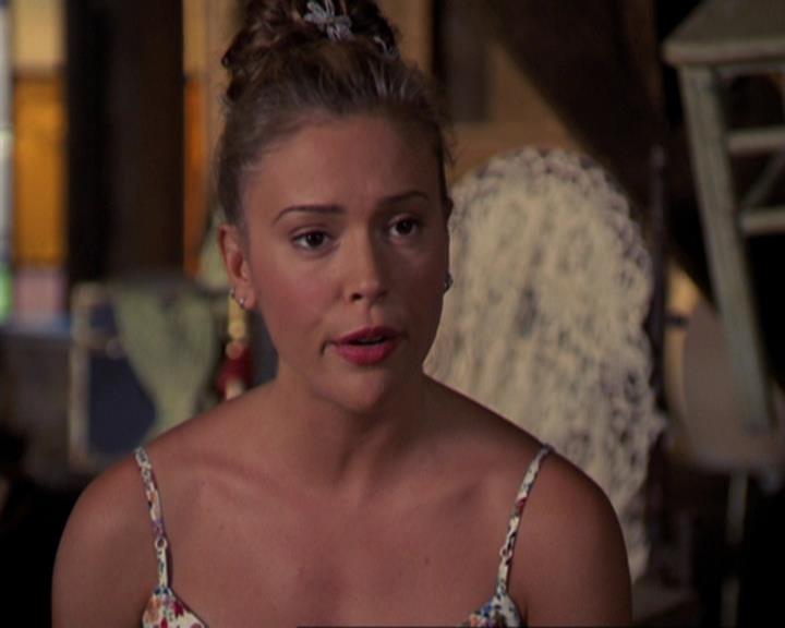 Charmed-Online_dot_net-3x02MagicHour1487.jpg