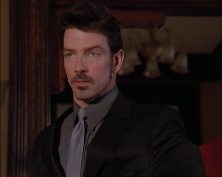 Charmed-Online_dot_net-3x02MagicHour1517.jpg
